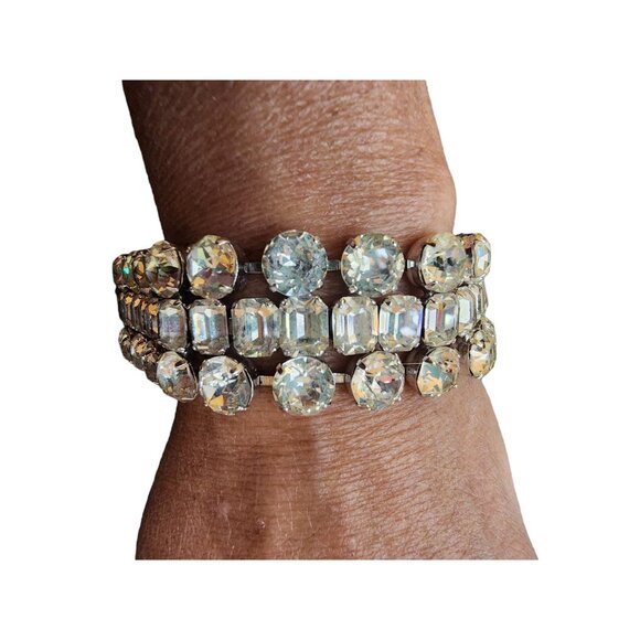 Sparkling EISENBERG Rhinestone Headlight Bracelet (A4572) - Picture 2 of 5